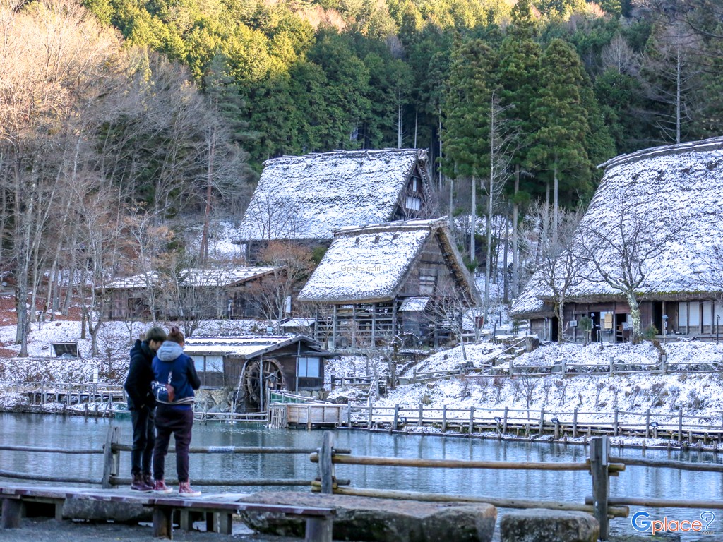  หมู่บ้านพื้นเมืองฮิดะ